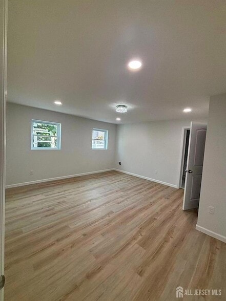 Foto del edificio - 17 1/2 Thomas Street Unit 1F