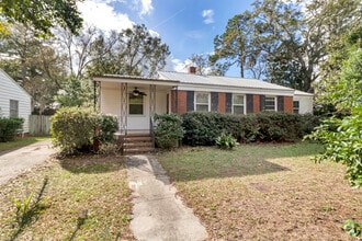 Building Photo - 23 N Parkwood Dr