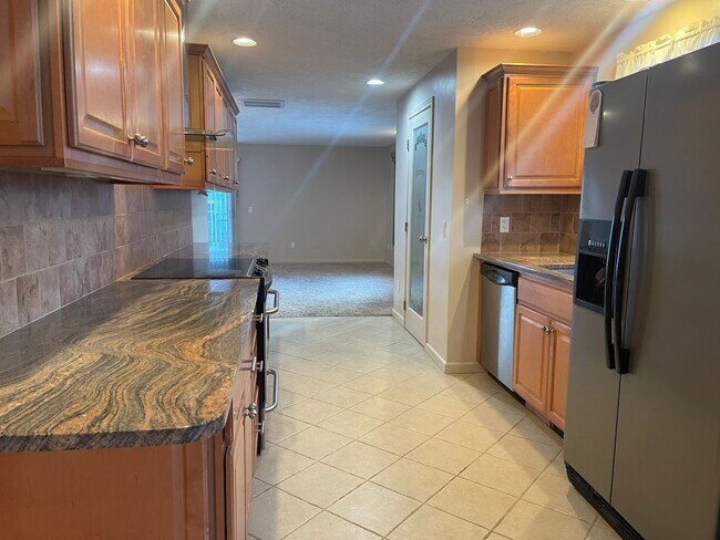 Foto del edificio - 3 Bedroom Home in White Salmon For Rent