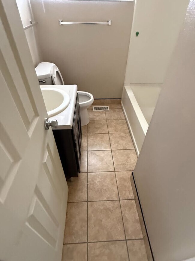 Foto del edificio - Montara Village