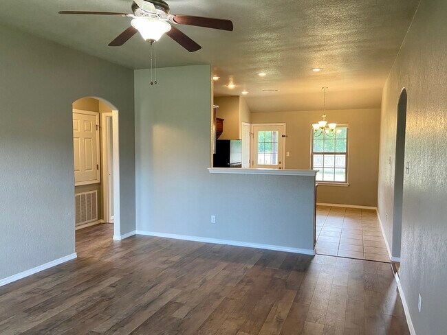 Foto del edificio - 2207 Regency Ln