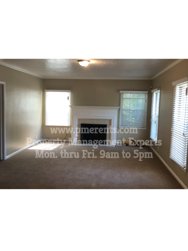 Building Photo - 1168 S Country Club Blvd