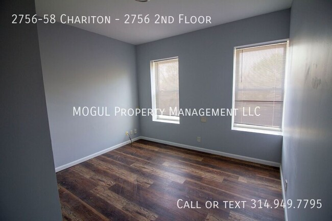 Building Photo - 3-bedroom REMODELED apartment! Rest of Jan...