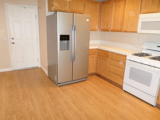 Building Photo - 5005 Golondrina Way