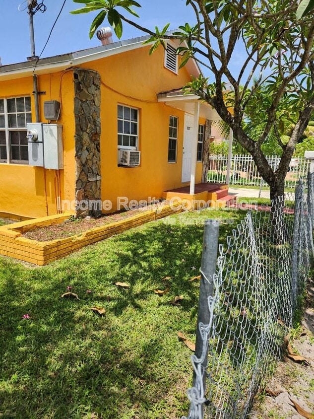 Photo - 2257 Nw 82nd St