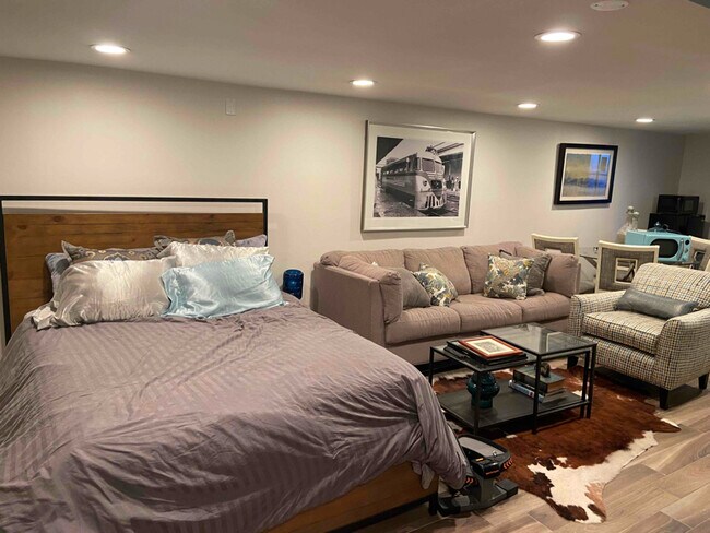 Foto del edificio - 1351 Maple View Pl SE