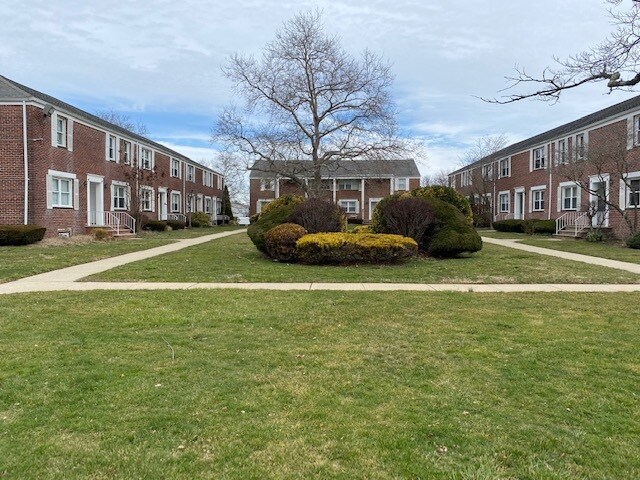 Foto del edificio - 317 Bath Ave