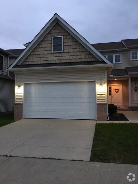 Building Photo - 4187 Westbrook Dr
