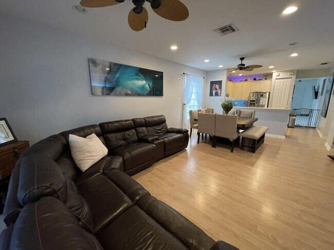 Building Photo - 115 Mulberry Grove Road, Royal Palm Beach,...