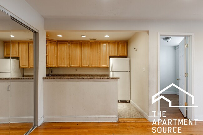 Building Photo - 2501 W Touhy Ave