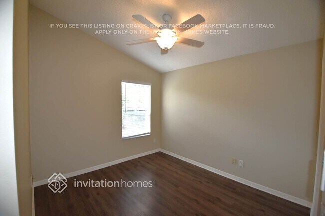 Building Photo - 808 Delfino Pl