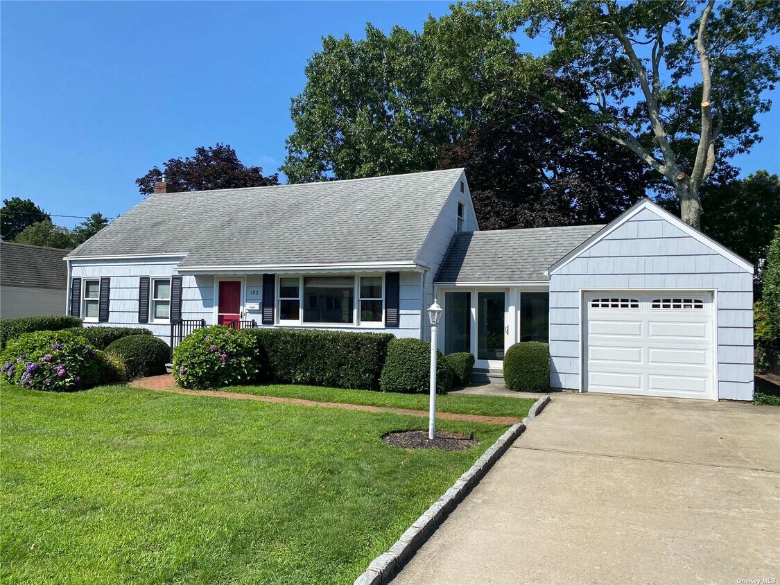 183 Church St, Northport, NY 11768 House Rental in Northport, NY