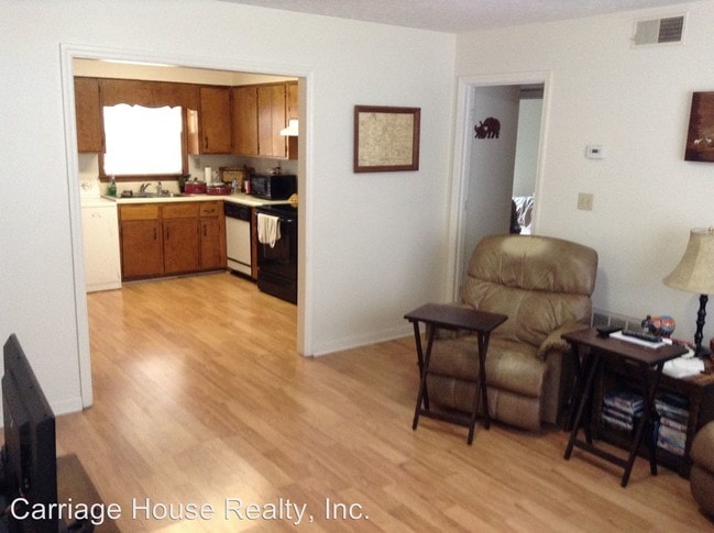 Building Photo - 2 br, 2 bath Apartment - 119 Barrington Pl