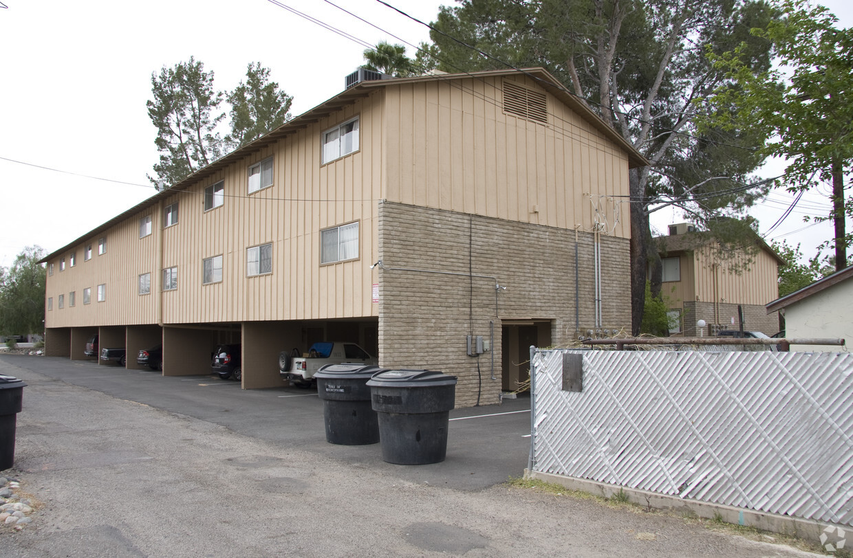 Primary Photo - Western Garden Apartments