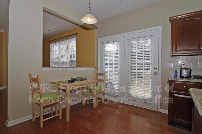 Foto del edificio - 3904 Luthers Rock Ct