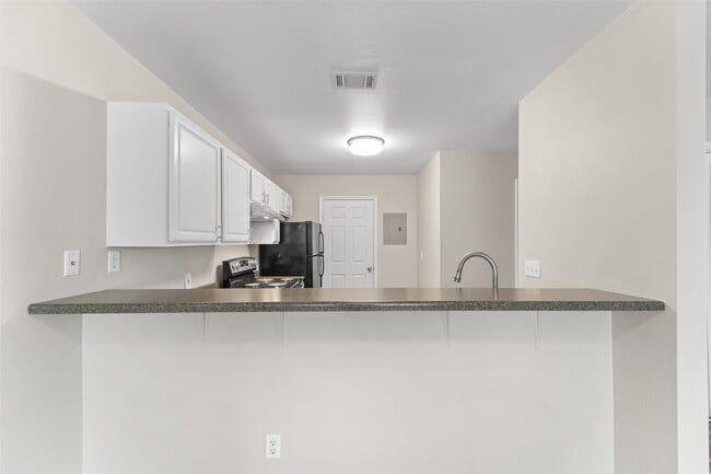 Building Photo - 44426 US-290 BUS