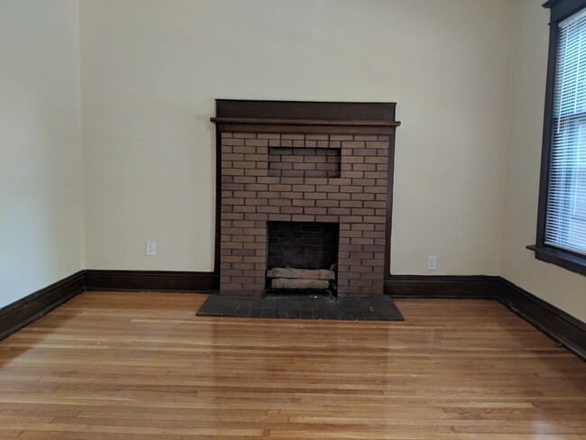 Building Photo - 1707 Ridge Ave