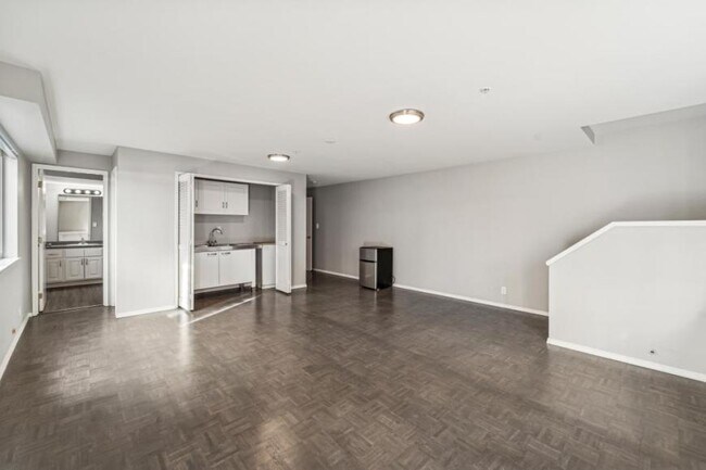 Foto del edificio - 3 bedroom in Seattle WA 98103