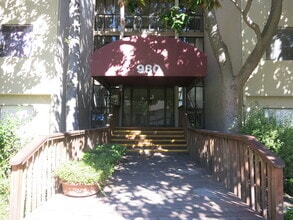 Building Photo - 980 Kiely Blvd