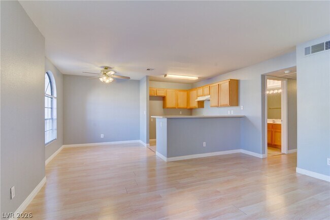 Foto del edificio - 2974 Juniper Hills Blvd