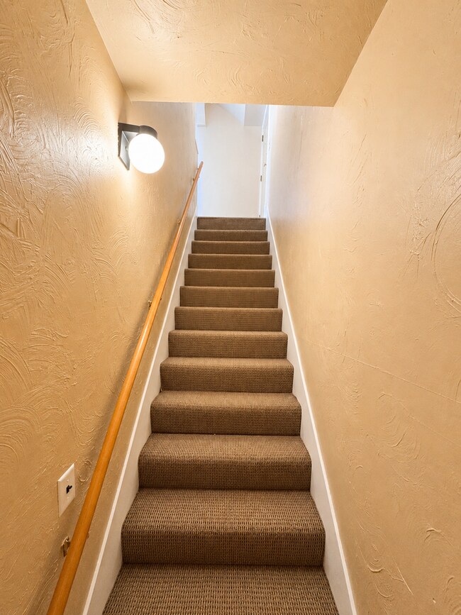 Building Photo - DASILVA RYAN DUPLEX