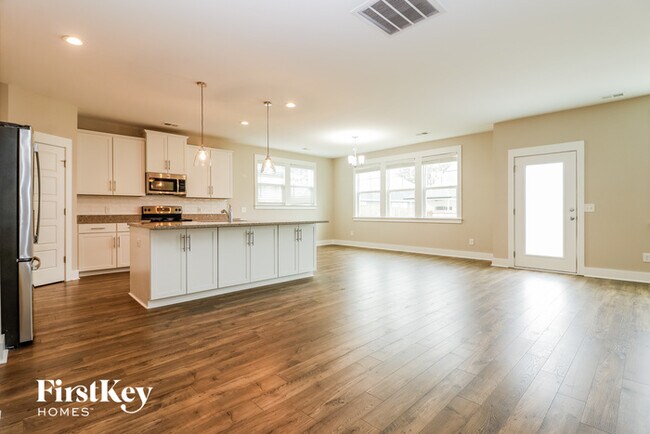 Building Photo - 214 Whirlaway Dr