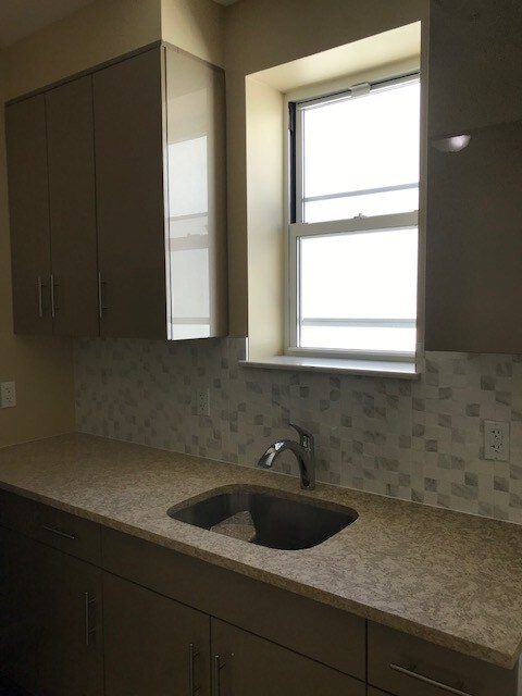 Building Photo - 2132 62nd Street