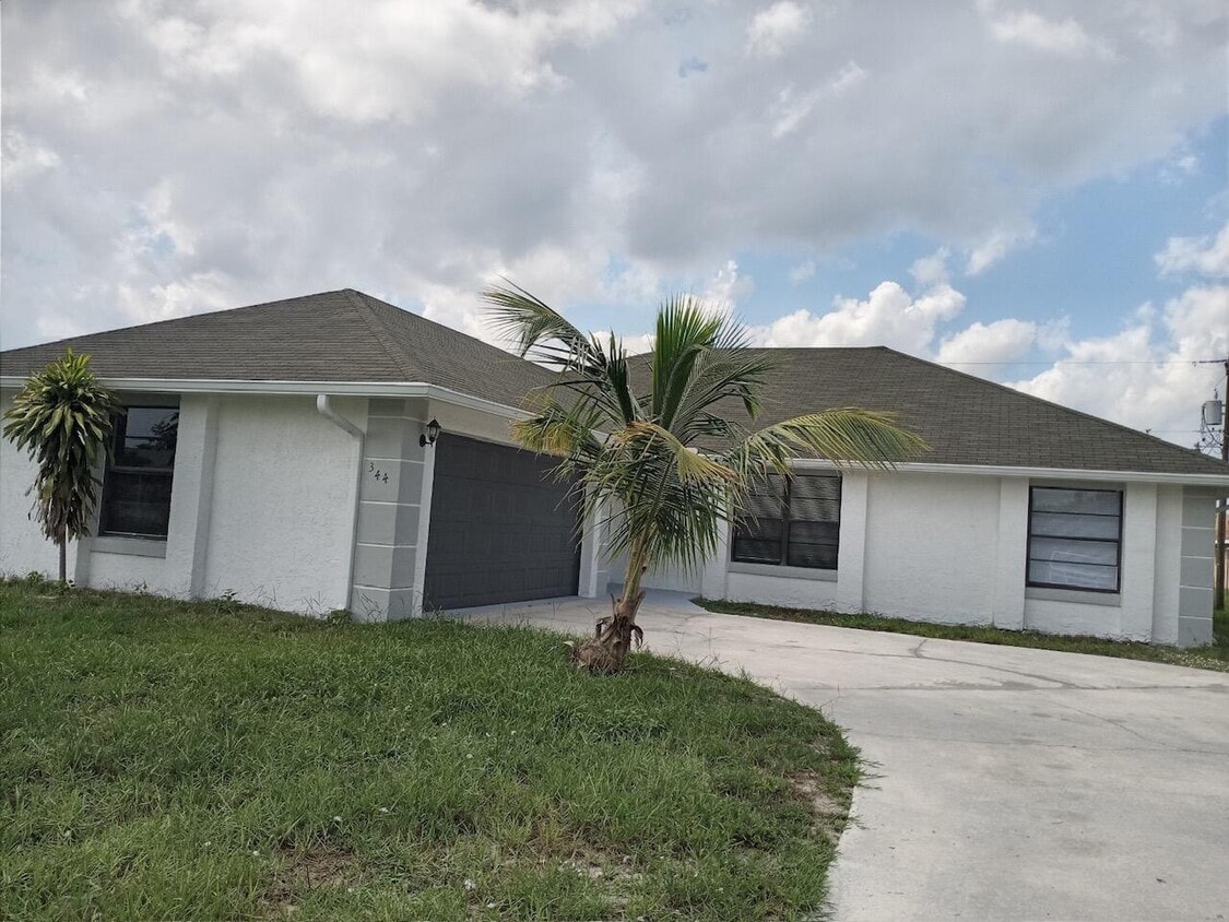 344 SE Inwood Ave, Port Saint Lucie, FL 34984 House Rental in Port