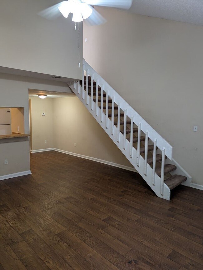 Foto del edificio - 2/2 Duplex Convenient to TCC and FSU