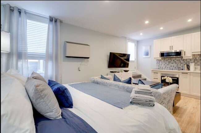 Photo du bâtiment - 1364 Queen St E