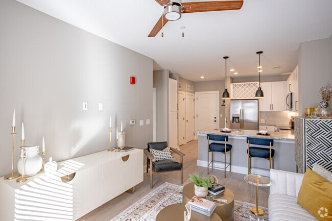 1BR, 1BA - Gaux Getter - 666SF - Margaux Midtown