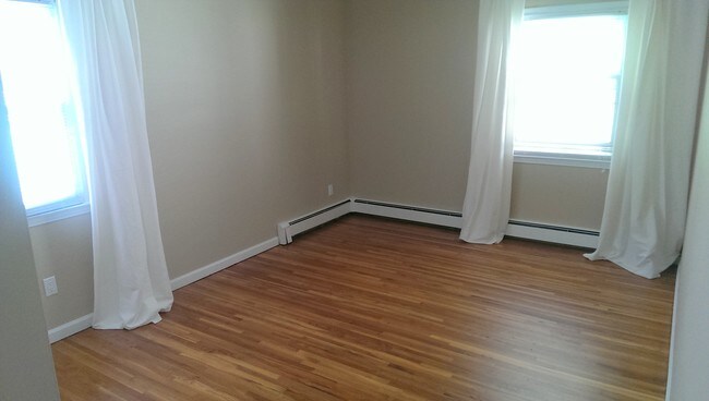 Bedroom 2 - 22 S Ferris St