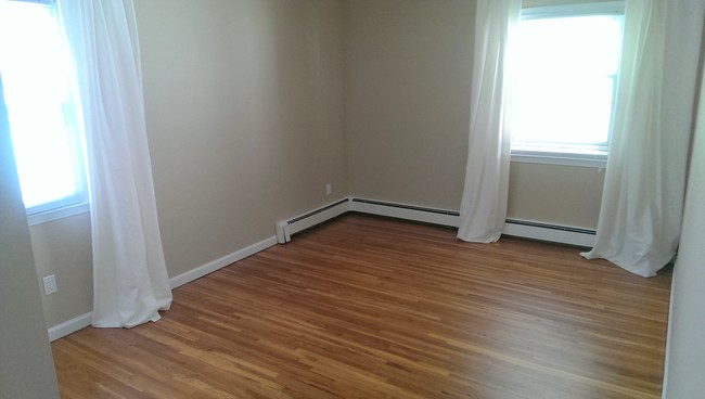 Bedroom 2 - 22 S Ferris St