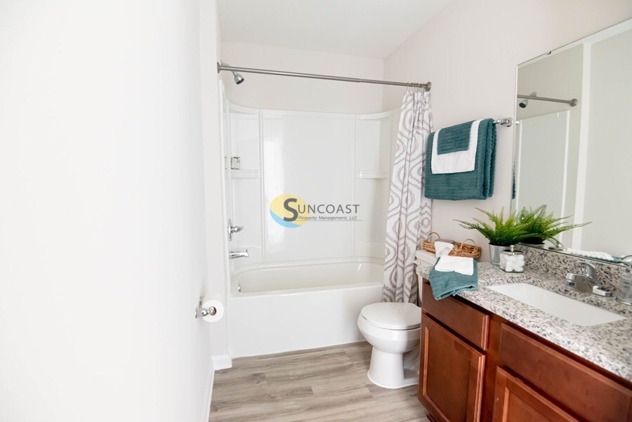 Foto principal - 9127 Western Way