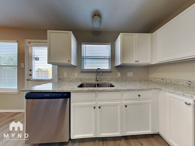 Foto del edificio - 9027 Farm Ridge Ln