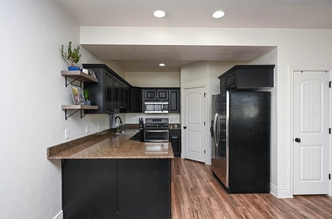 Kitchen - 145 E 620 S