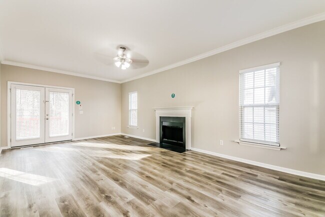 Foto del edificio - 3348 Forest Mill Cir