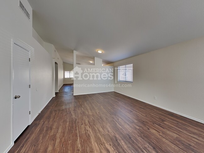 Building Photo - 5063 S Lavender Moon Way