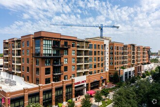 Building Photo - The Armstrong at Knox