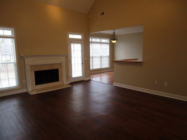 Building Photo - 3009 Summer Stream Ct