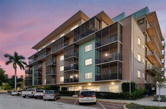 Building Photo - 750 Burlington Ave N