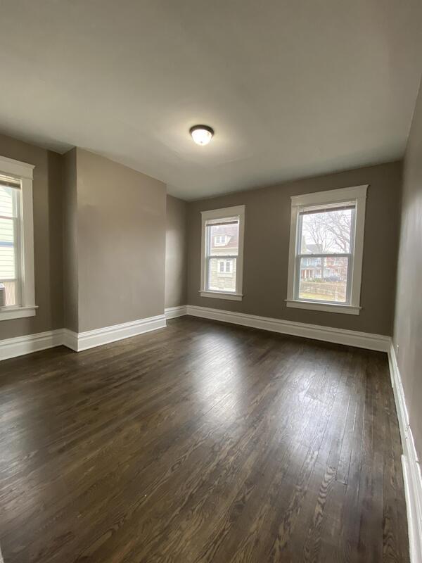 Foto del edificio - 800 E 33rd St