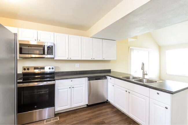 Foto del edificio - 4381 Kirk Ct