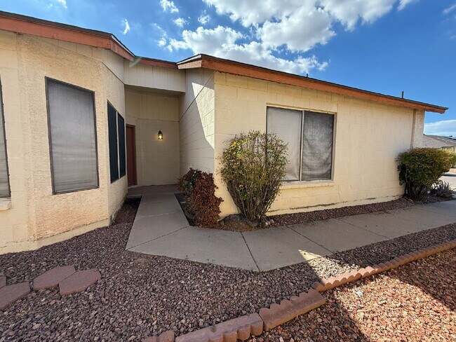 Foto del edificio - Golf Course Backyard! Updated 3-Bed Home i...