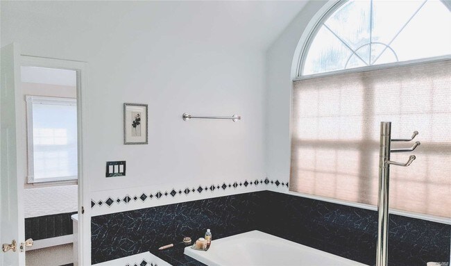 Foto del edificio - 19 Wendy Rd