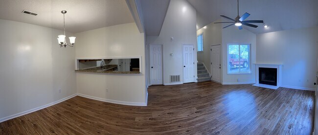 Foto del edificio - 21 Maplecrest Dr