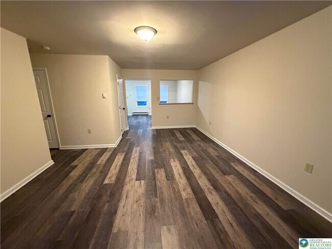 Foto del edificio - 2870 Klein St