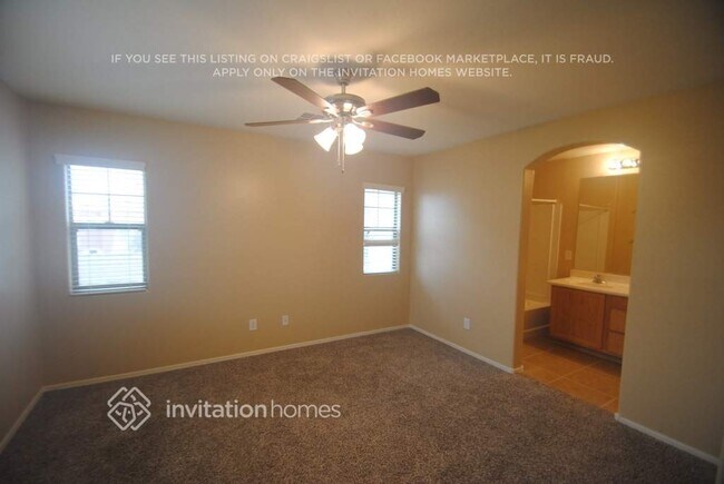 Foto del edificio - 4674 E Laurel Ave