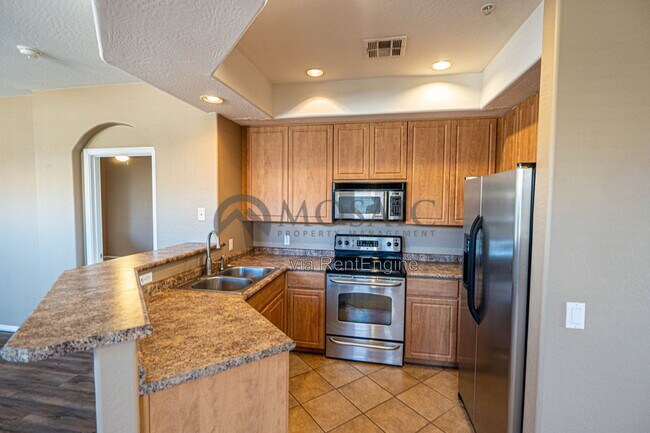 Foto del edificio - 705 W Queen Creek Rd