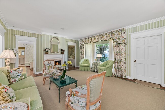 Building Photo - 119 Seagate Rd